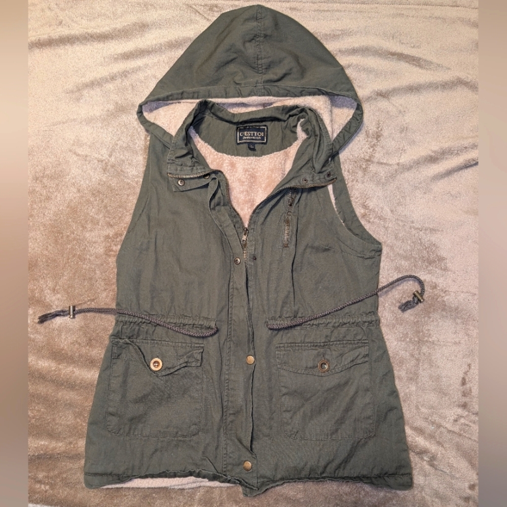 C'ESTTOI Green Utility Vest with Hood